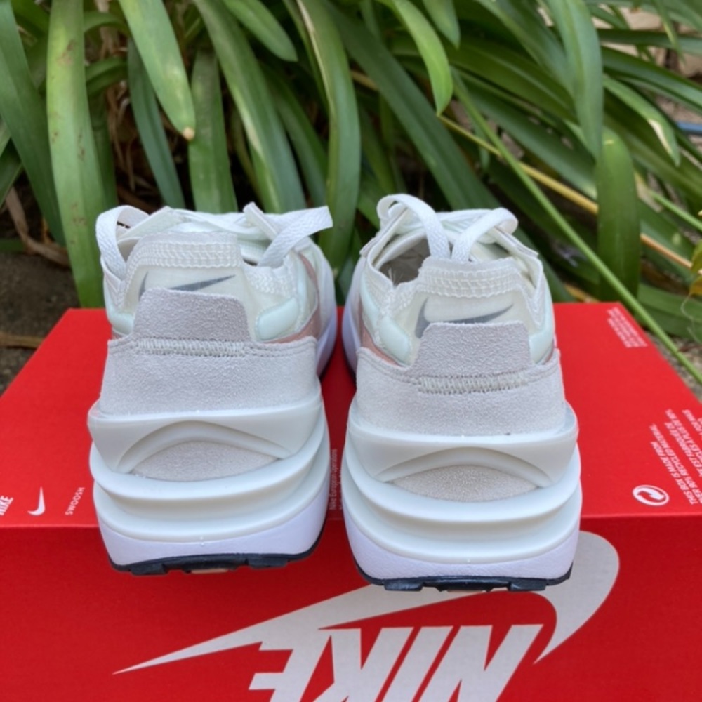 COPY - Nike Waffle One - Picture 5 of 5